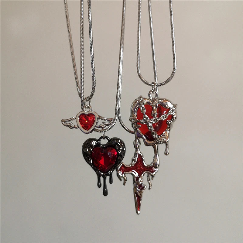 Dark-romantic crystal necklace